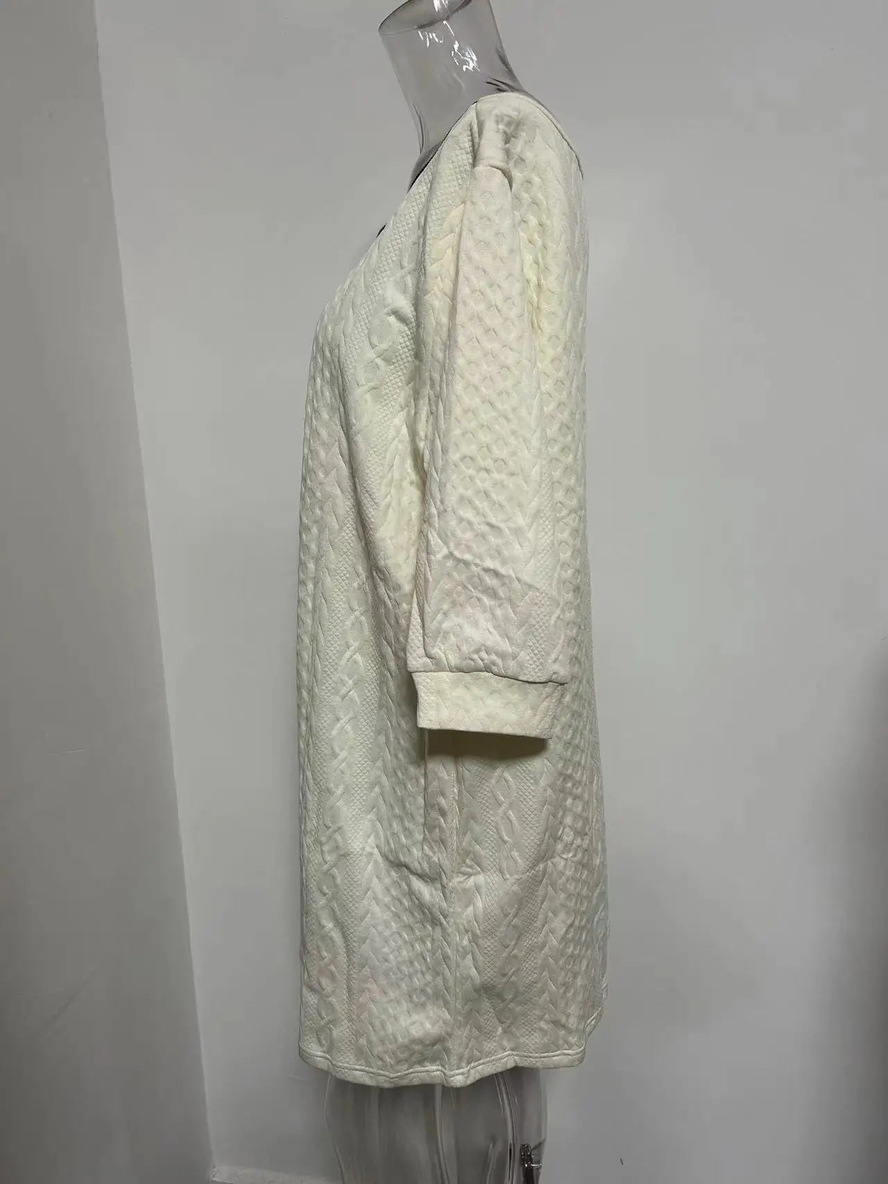 Plus size European and American cross-border  autumn and winter hot sale fashion solid color V-neck zipper half-sleeve dress