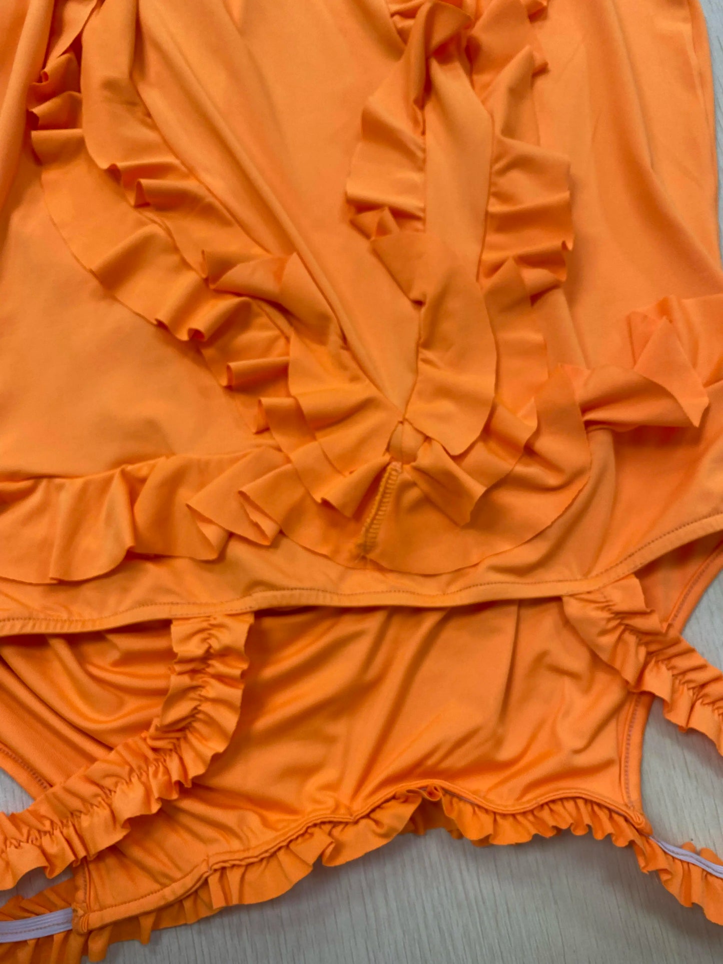 Sleeveless, backless, thin-shouldered, fringed wrap dress, tight halter mid-length dress for parties, parties and vacations