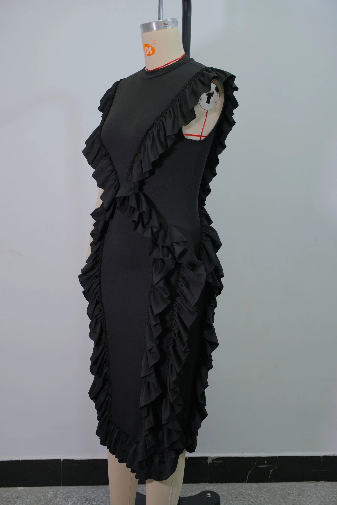 Women Plus Size Skinny Dress Round Neck Tassel Ruffle Hem Sleeveless Bodycon Casual Elegant Streetwear Slim Summer Dresses